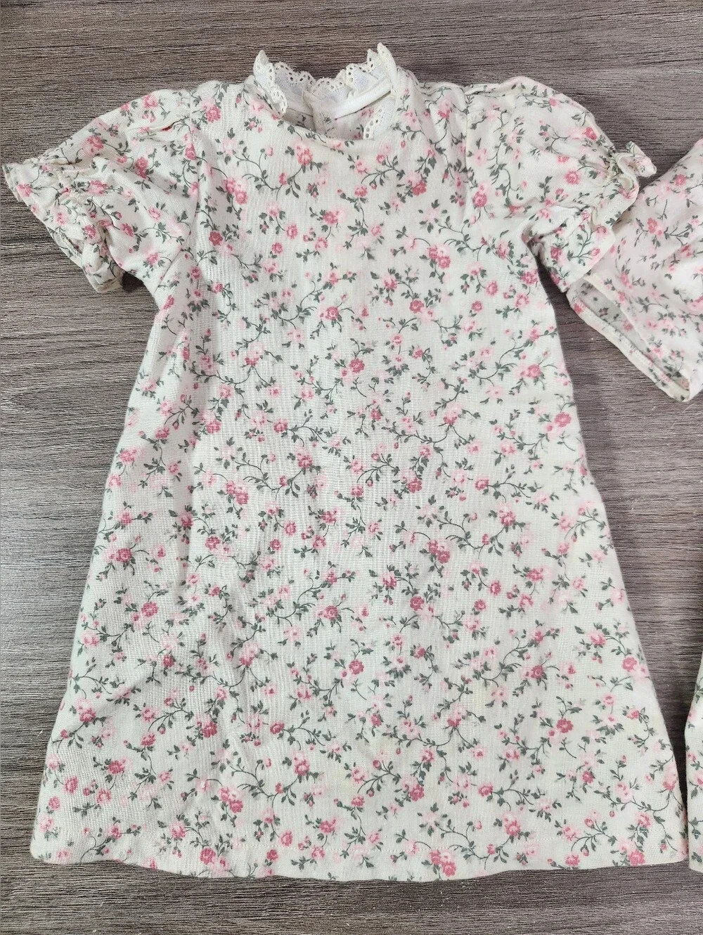 Vintage Dolls Delight Floral Nightgown & Robe For 18